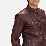 Urbane Matelassé Bordeaux Veste Motard en Cuir pour Homme - Vue de profil avec coupe de manche ergonomique