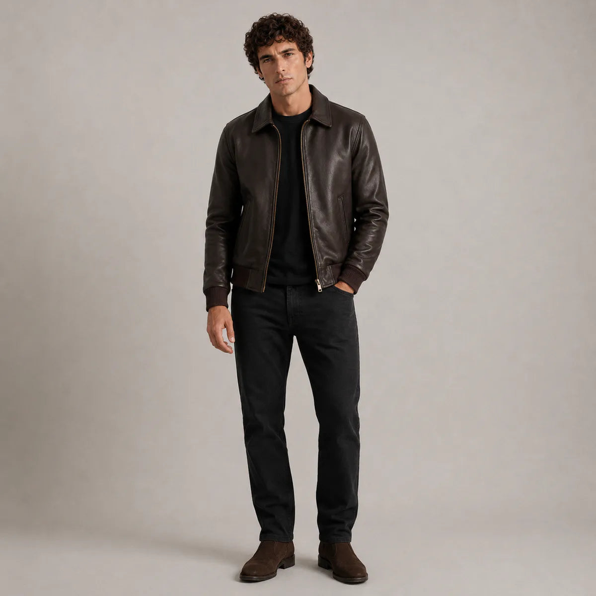
Marron Foncé Sheepskin Blouson Bombardier en Cuir pour Homme - Vue de profil mettant en valeur la coupe de manche ergonomique