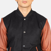 Vue intérieure Showing Quilted Polyester Lining &amp; Deux poches intérieures