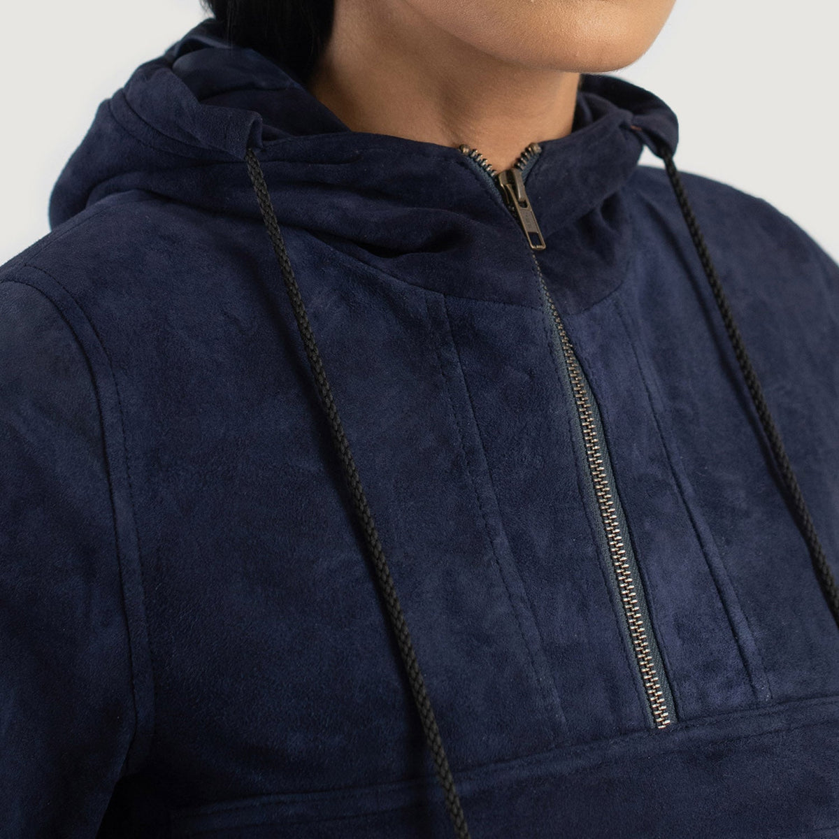 Vue détaillée of Classic Collar &amp; Heavy-Duty Zipper Hardware on Zest Blue Hooded Suede Pullover Jacket